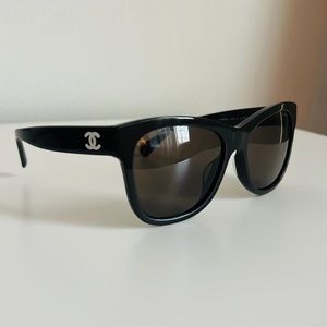 20% OFF SALE❤️ AUTHENTIC ELEGANT CHANEL DARK BROWN SUNGLASSES